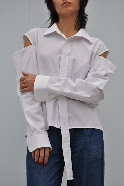 SHOULDER CUT-OUT BUTTON DOWN